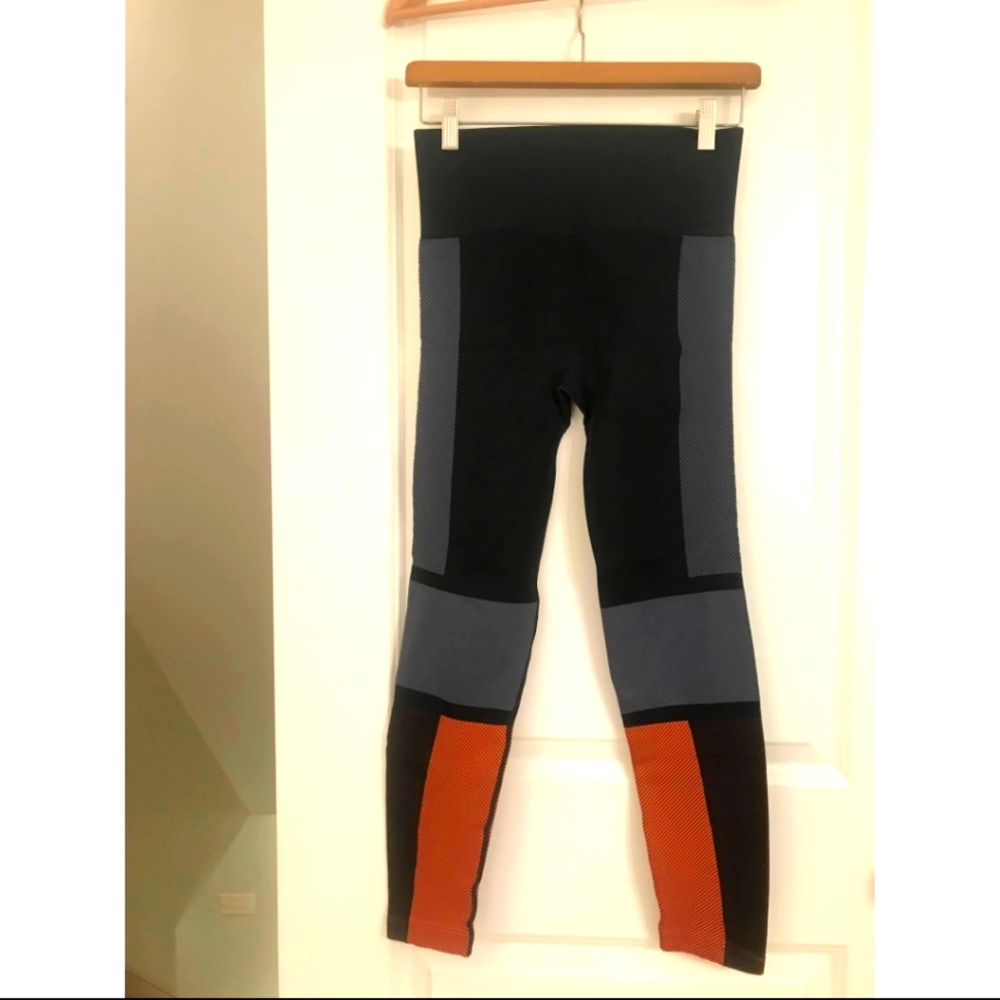 Target geometric Leggings - S